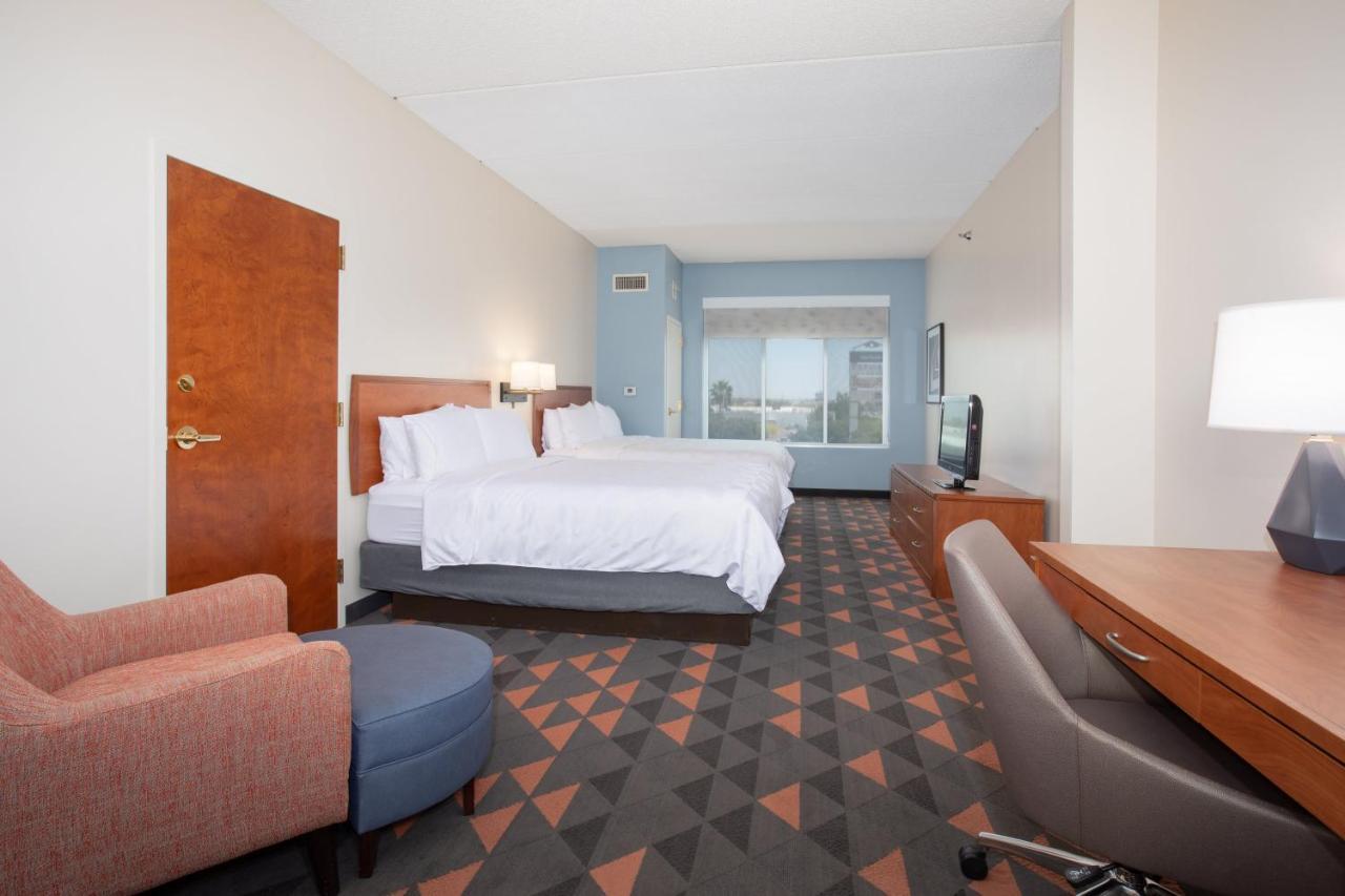 Holiday Inn & Suites Goodyear - West Phoenix Area By Ihg Eksteriør bilde