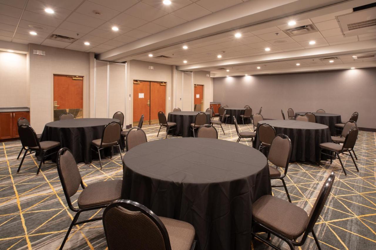 Holiday Inn & Suites Goodyear - West Phoenix Area By Ihg Eksteriør bilde