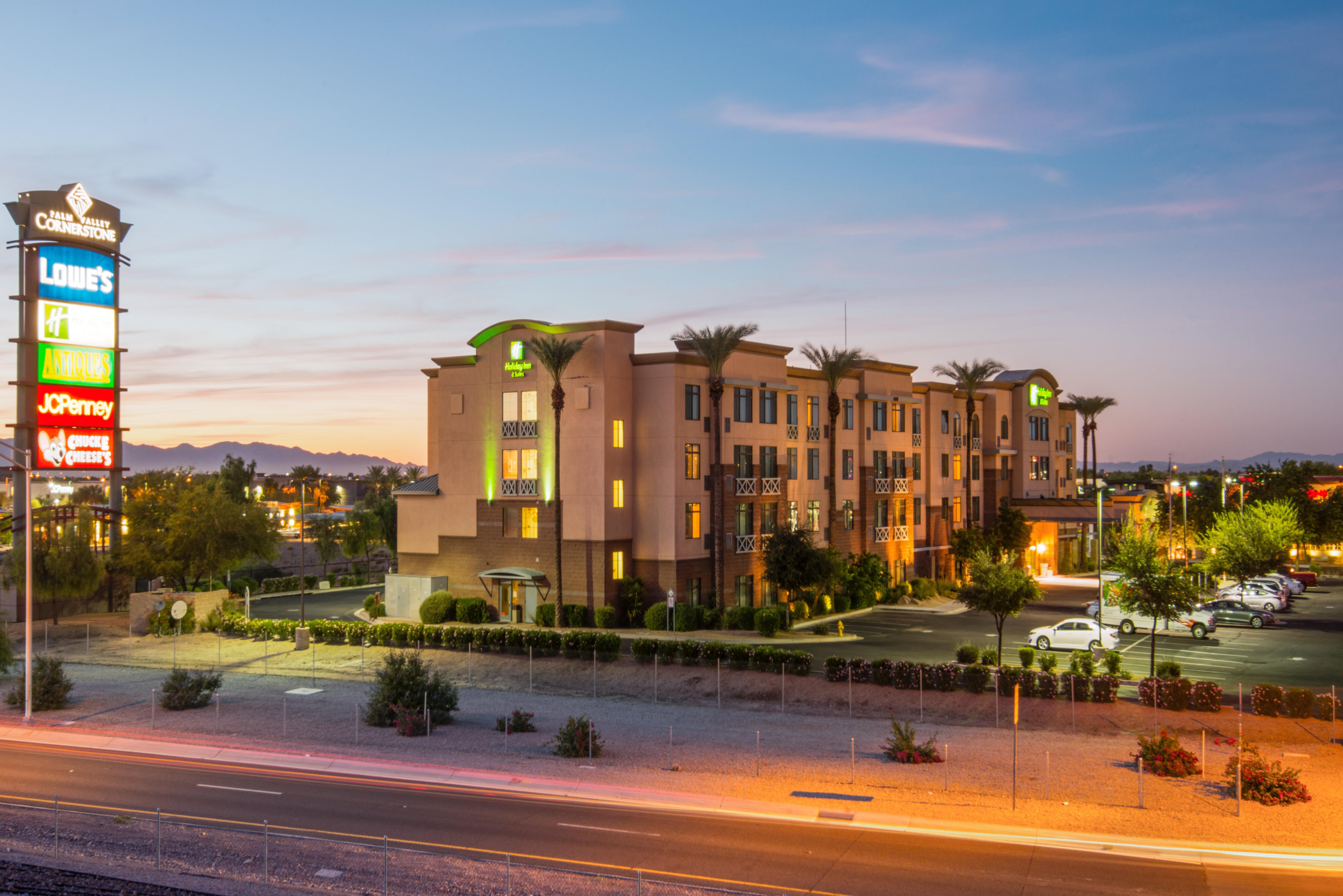 Holiday Inn & Suites Goodyear - West Phoenix Area By Ihg Eksteriør bilde