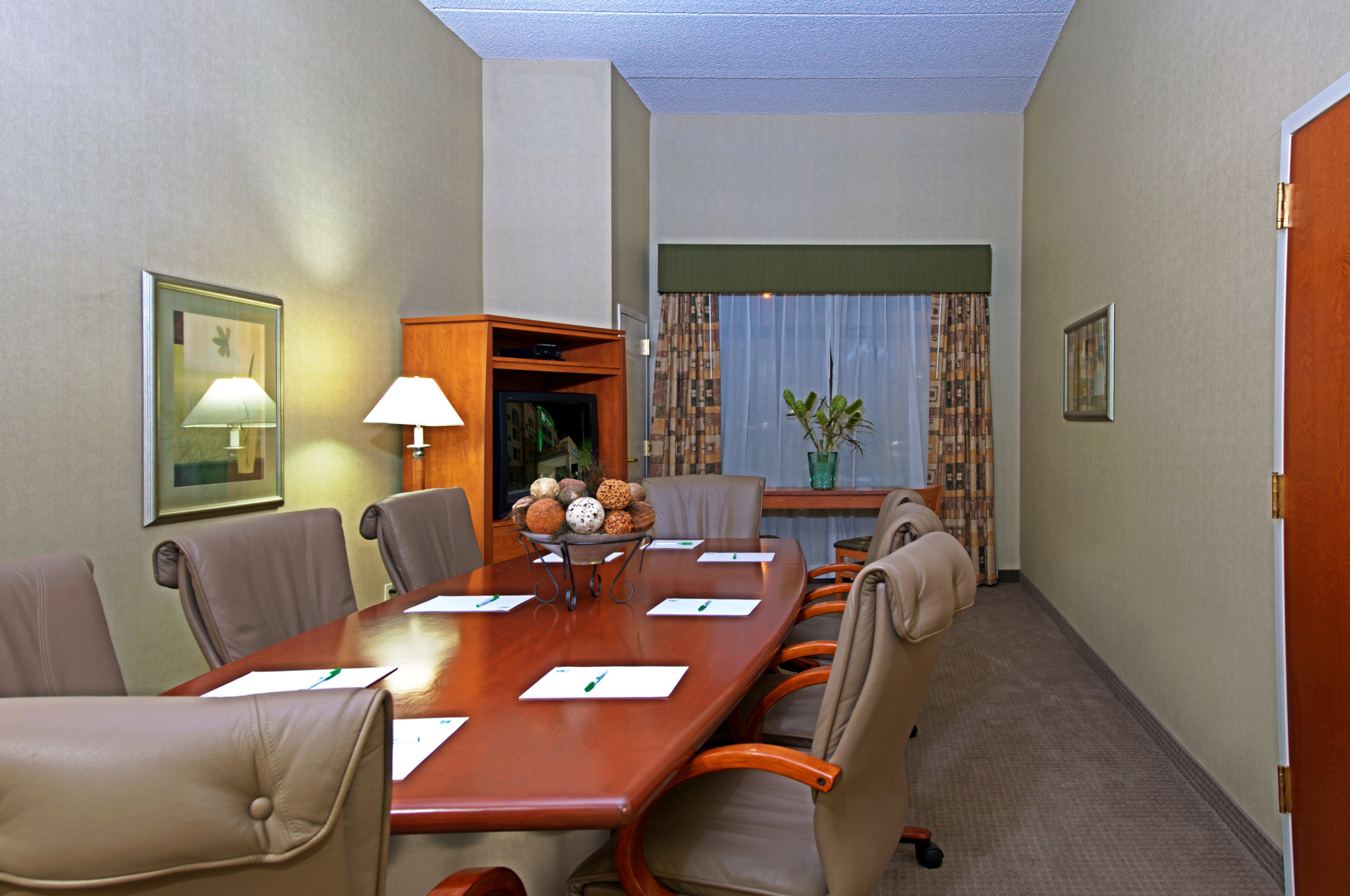 Holiday Inn & Suites Goodyear - West Phoenix Area By Ihg Eksteriør bilde