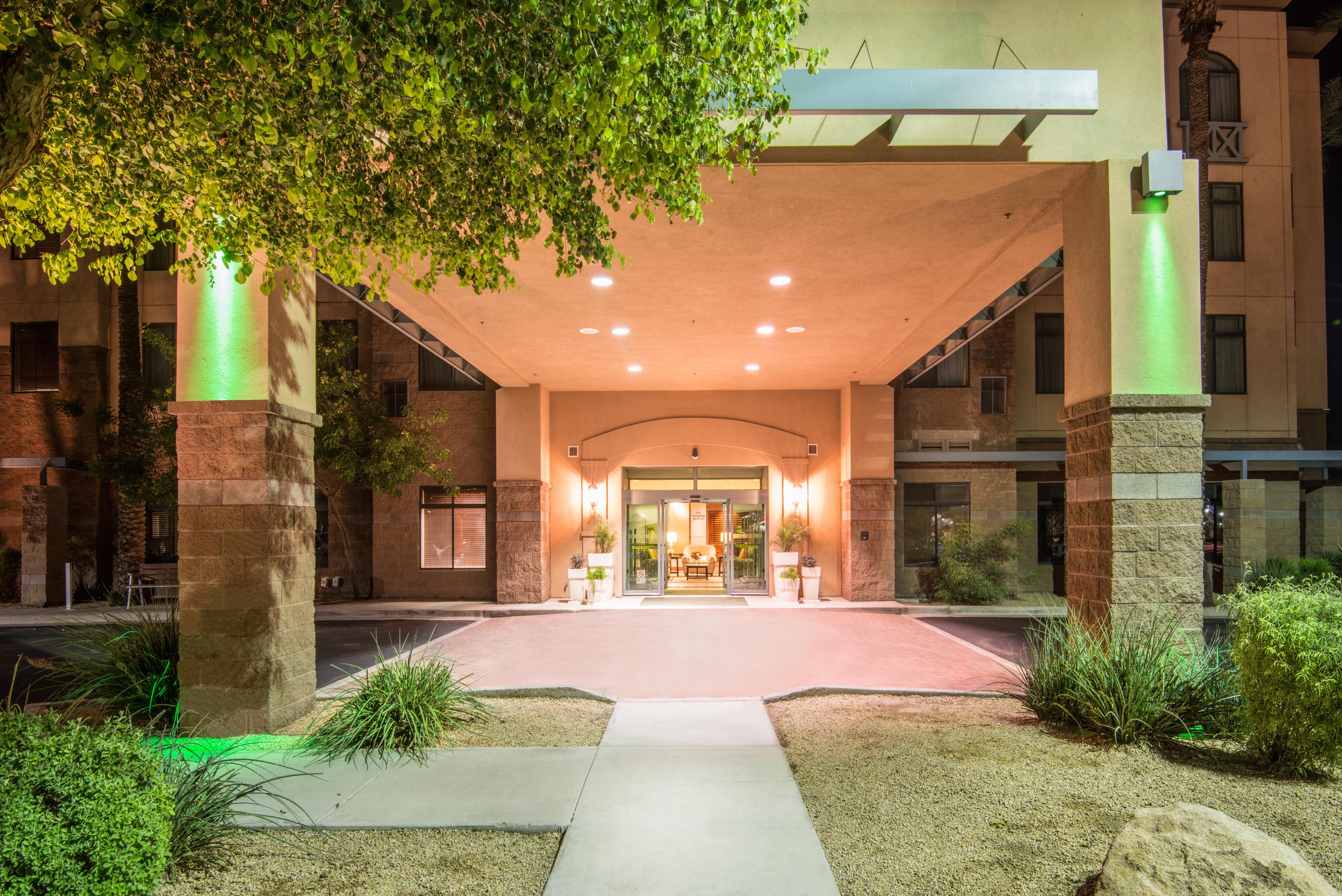 Holiday Inn & Suites Goodyear - West Phoenix Area By Ihg Eksteriør bilde