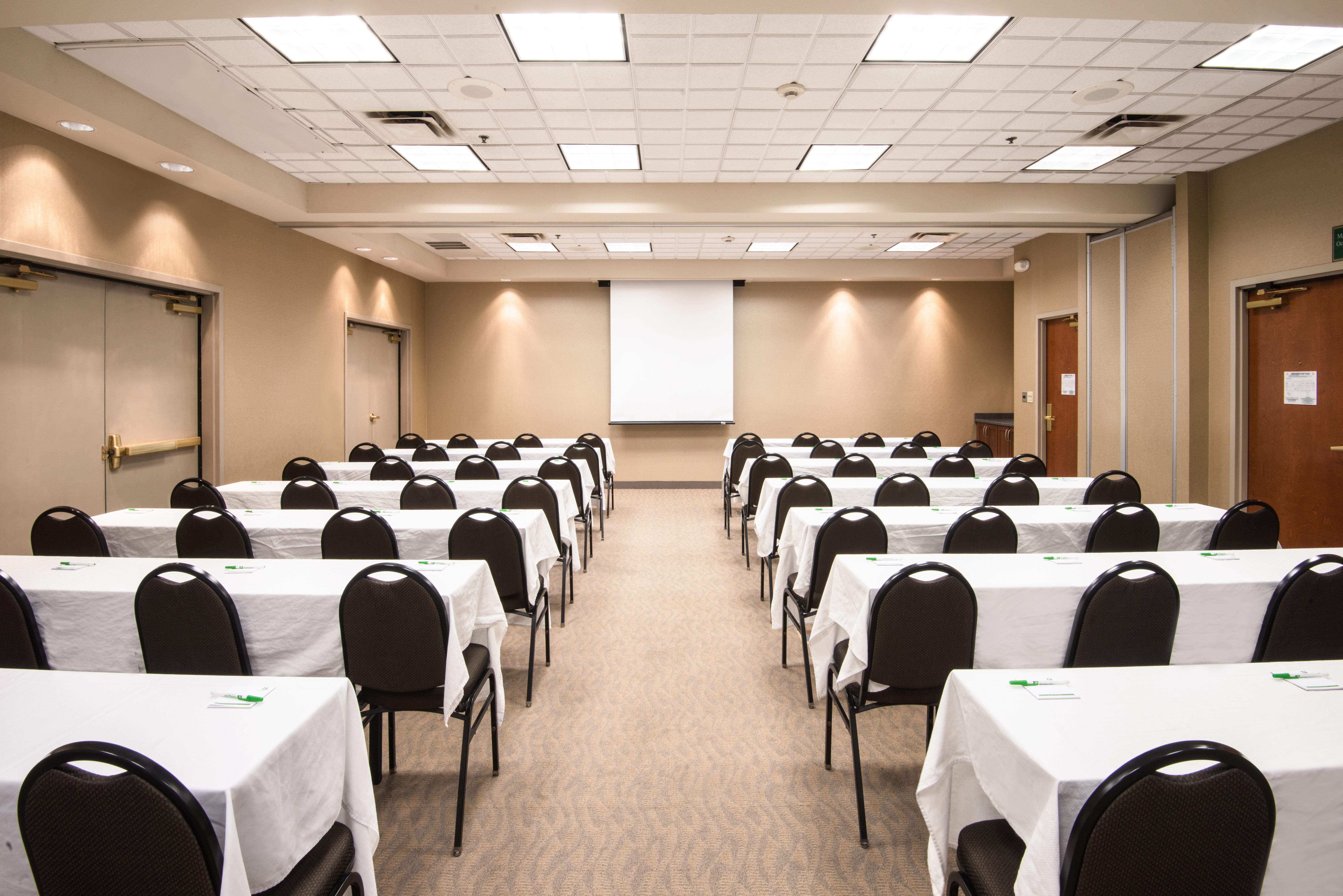 Holiday Inn & Suites Goodyear - West Phoenix Area By Ihg Eksteriør bilde